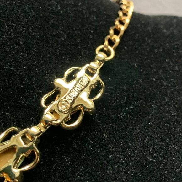 Sarah Coventry 3-PC Jewelry set, Gold tone, Vintage, Stamped - Picture 7 of 9